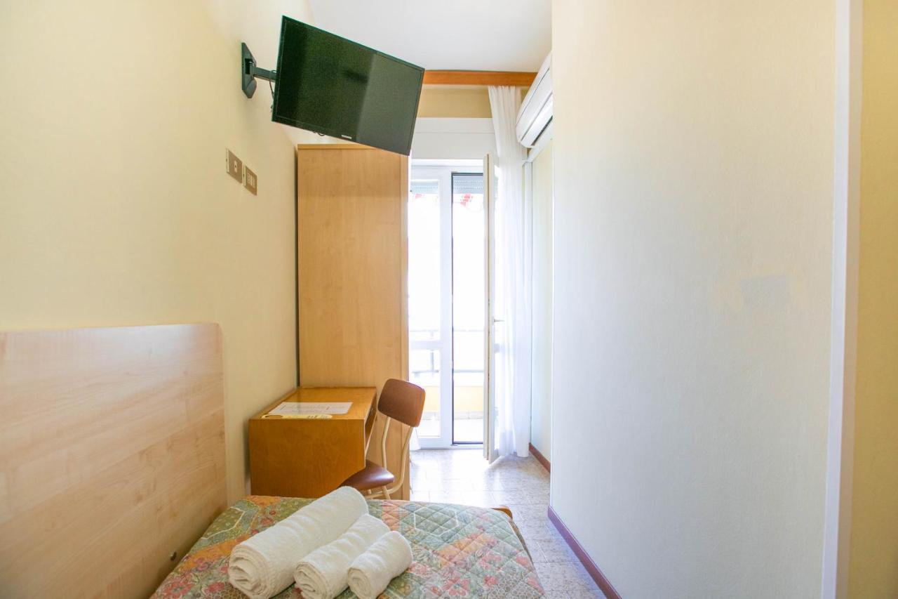 Hotel Ischia Rimini Exterior photo