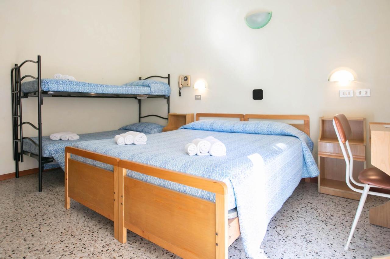 Hotel Ischia Rimini Exterior photo