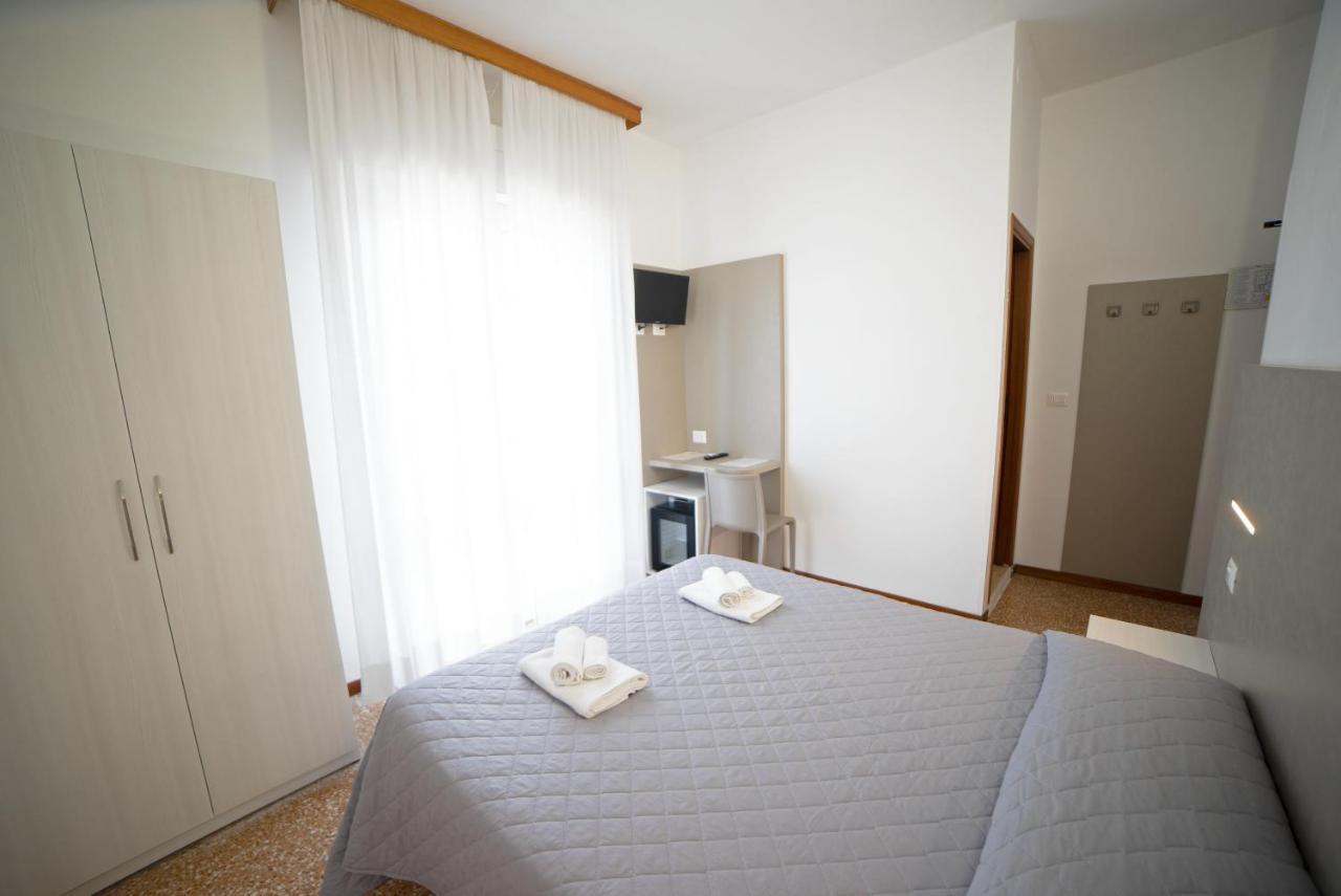 Hotel Ischia Rimini Exterior photo